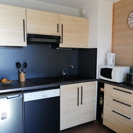 Appartement 2 Chambres Au Calme Лез Англ Екстериор снимка