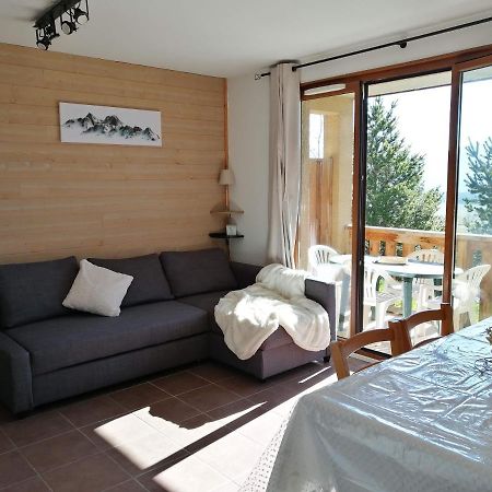 Appartement 2 Chambres Au Calme Лез Англ Екстериор снимка
