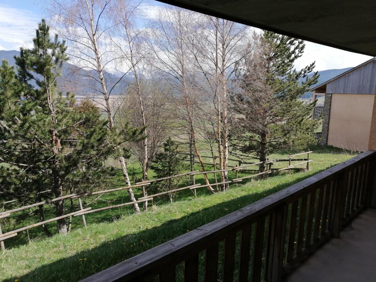 Appartement 2 Chambres Au Calme Лез Англ Екстериор снимка